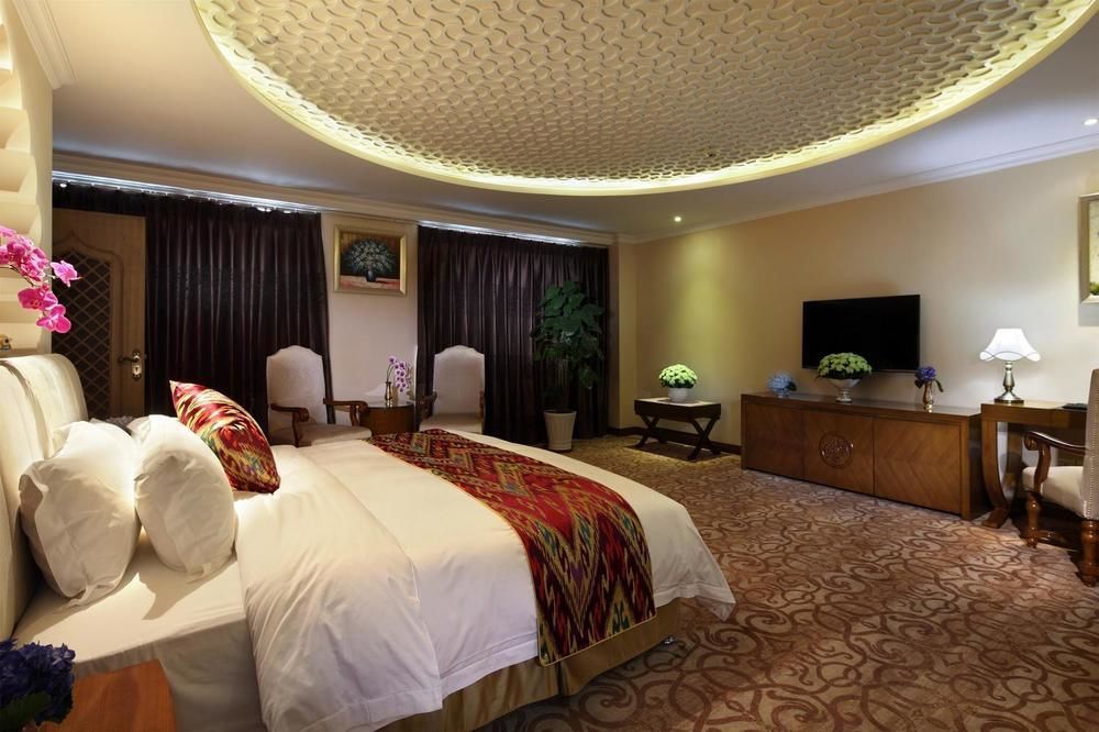 Central Asian Hotel Chengdu Bagian luar foto